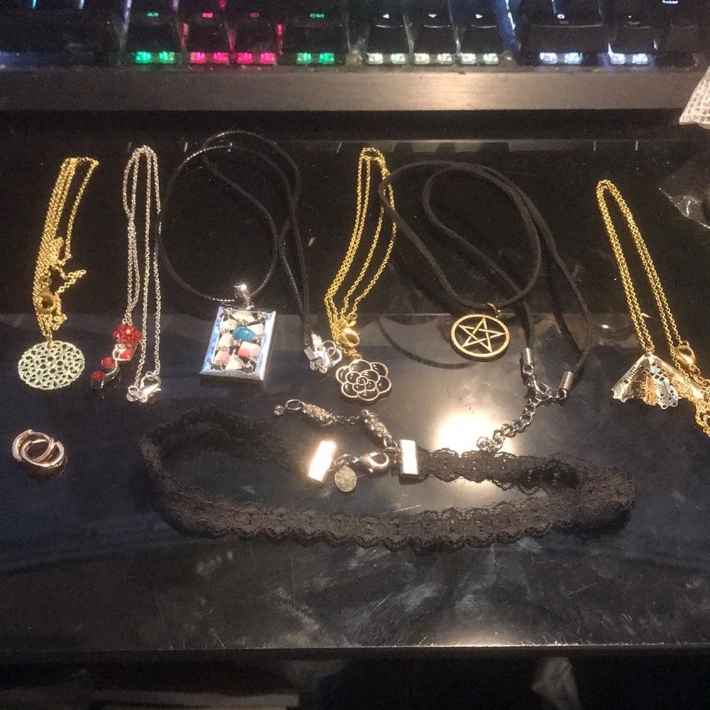 8x Jewelry Bundle Lot Necklace Pendant Set